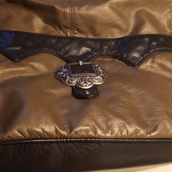 Super soft and pretty purse - Picture 6 of 7